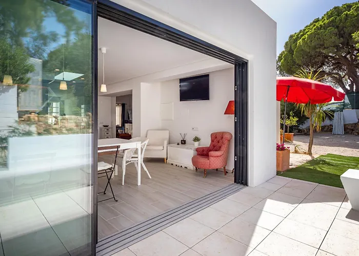 Al Fresco Villa *